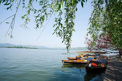 生存建造游戏《末日地带2》发布全新预告 宣布8月26日开启抢先体验